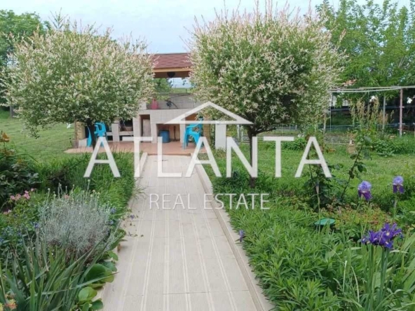 Къща в с. Синеморец, Област Бургас - 293 кв.м за 1451 €/кв.м - Снимка #1