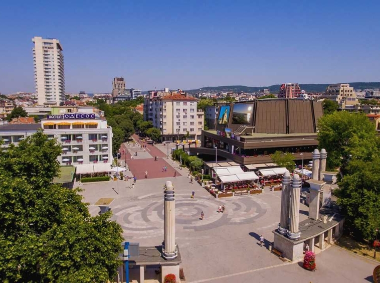 Офис в Варна, Център - 9 кв.м за 1417 €/кв.м - Снимка #1