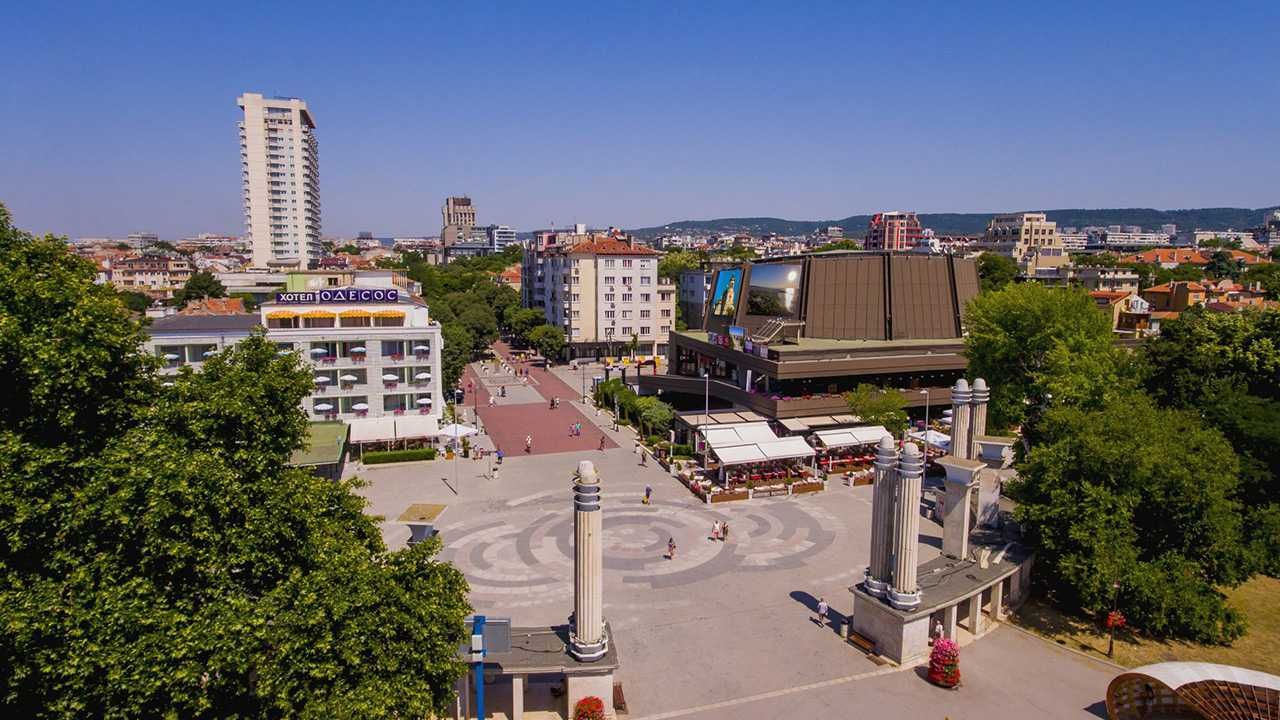 Офис в Варна, Център - 9 кв.м за 1417 €/кв.м - Снимка #1