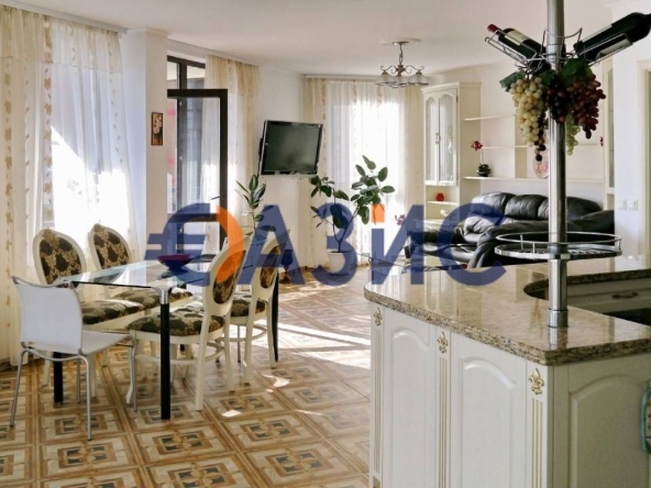 Тристаен апартамент в Несебър - 160 кв.м за 829 €/кв.м - Снимка #1
