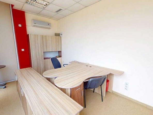 Офис в к.к. Слънчев бряг - 17 кв.м за 1020 €/кв.м - Снимка #1