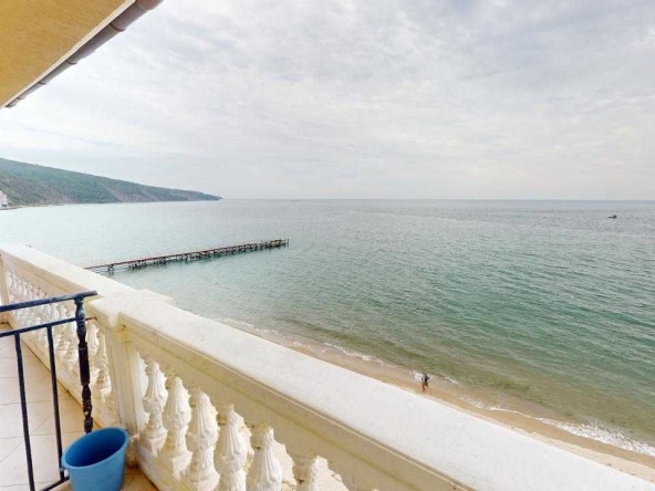 Тристаен апартамент в к.к. Елените - 122 кв.м за 815 €/кв.м - Снимка #1