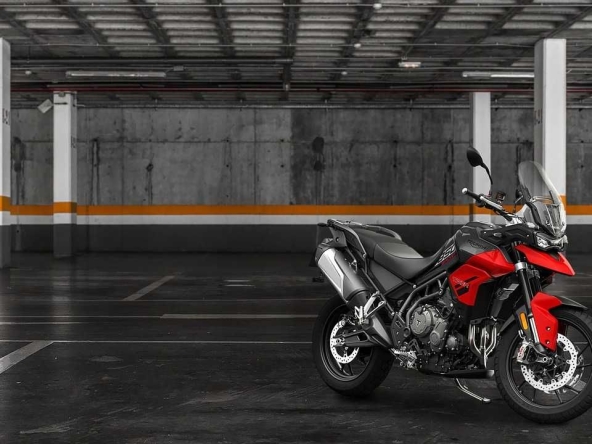 Дава се под наем Гараж / Паркомясто в Варна, Левски - 2 кв.м за 20.4 € - Снимка #1