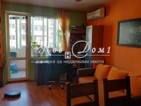Дава се под наем Тристаен апартамент в Варна, Автогара - 65 кв.м за 484.5 € - Снимка #1