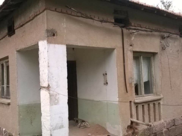 Къща в Белоградчик - 60 кв.м за 85 €/кв.м - Снимка #1