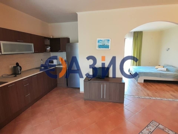 Двустаен апартамент в к.к. Елените - 72 кв.м за 882 €/кв.м - Снимка #1