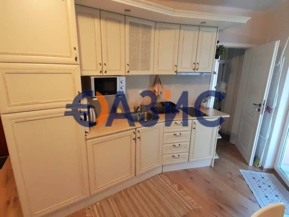 Тристаен апартамент в к.к. Слънчев бряг - 65 кв.м за 1193 €/кв.м - Снимка #1