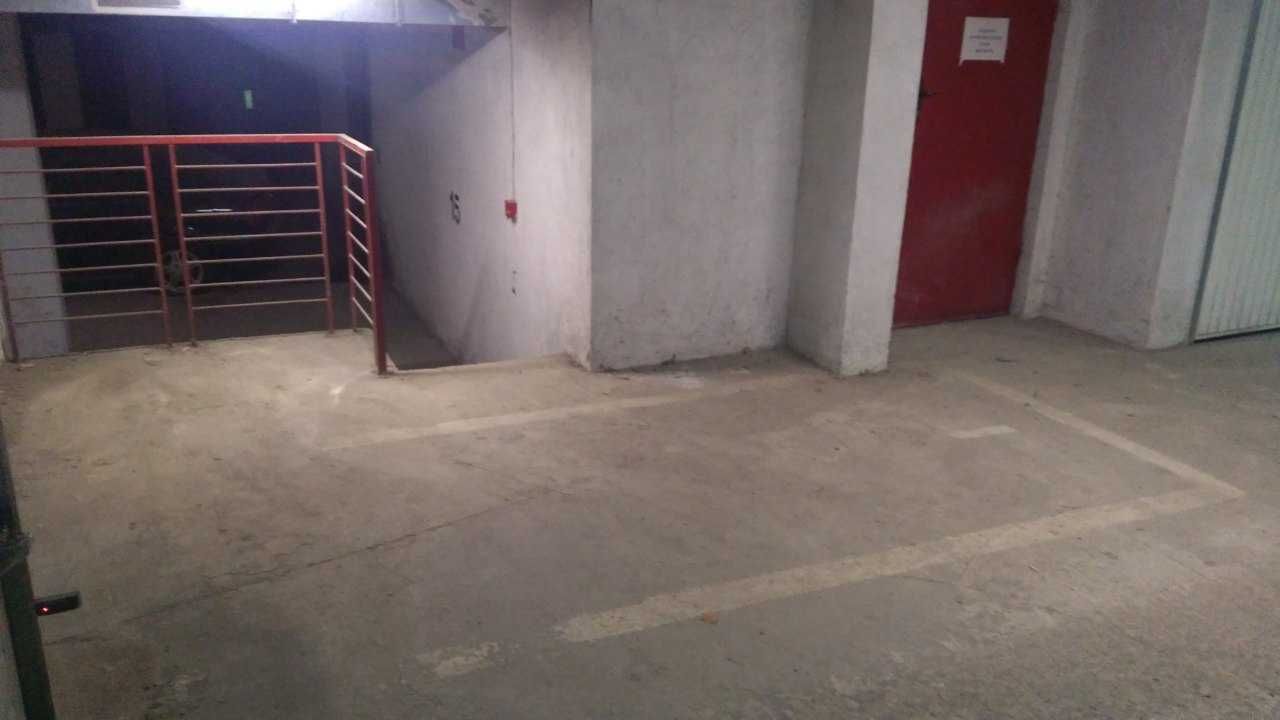 Дава се под наем Гараж / Паркомясто в София, Студентски град - 12 кв.м за 30.6 € - Снимка #1