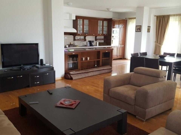 Дава се под наем Двустаен апартамент в Бургас, Зорница - 63 кв.м за 204 € - Снимка #1