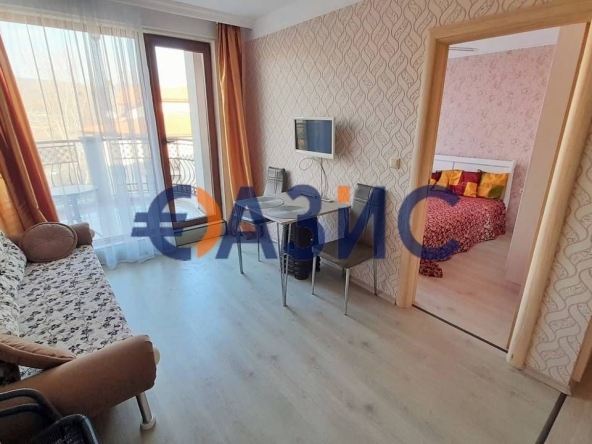 Двустаен апартамент в к.к. Слънчев бряг - 48 кв.м за 1386 €/кв.м - Снимка #1