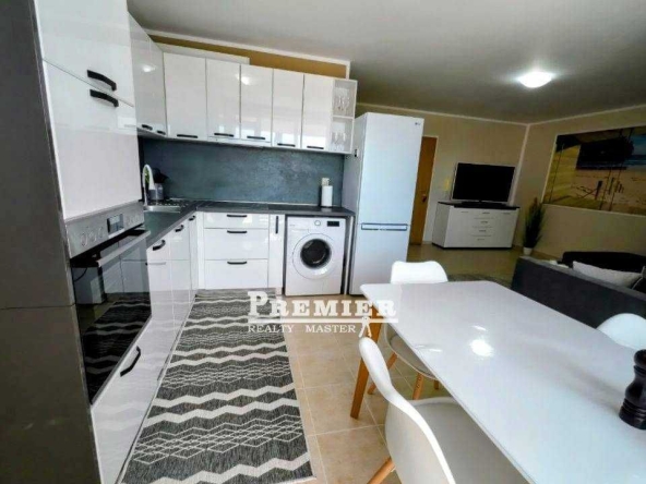 Двустаен апартамент в к.к. Слънчев бряг - 64 кв.м за 1172 €/кв.м - Снимка #1