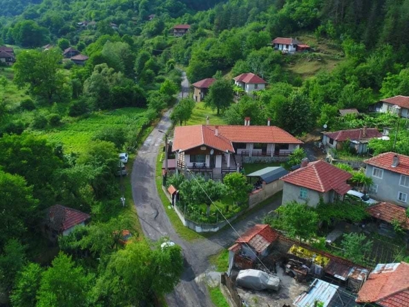 Парцел в с. Лява река, Област Стара Загора - 1500 кв.м за 14 €/кв.м - Снимка #1