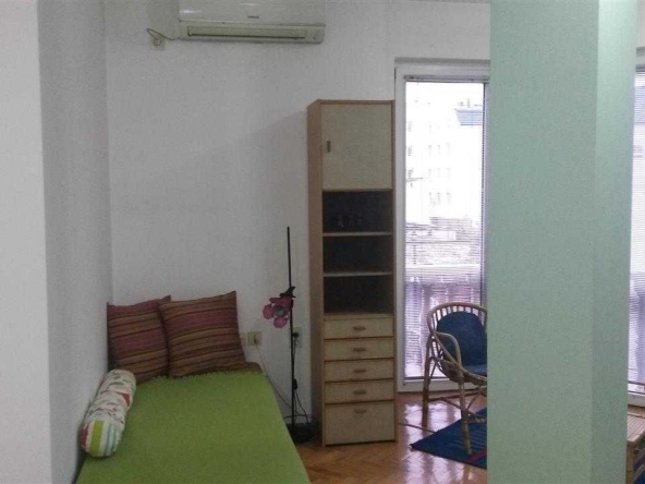 Дава се под наем Едностаен апартамент в Пловдив, Прослав - 45 кв.м за 244.8 € - Снимка #1