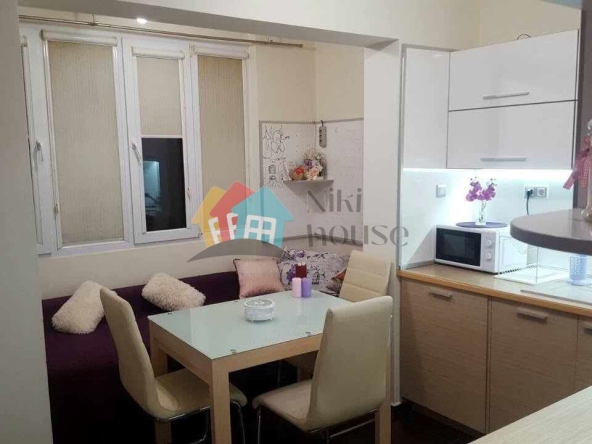 Дава се под наем Двустаен апартамент в Варна, Цветен квартал - 60 кв.м за 510 € - Снимка #1