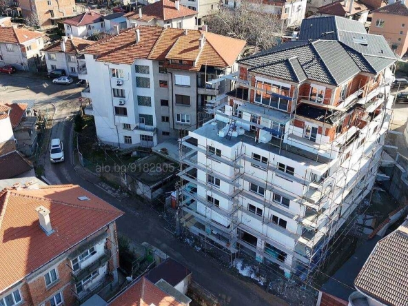 Двустаен апартамент в Хасково, Тракийски - 67 кв.м за 860 €/кв.м - Снимка #1