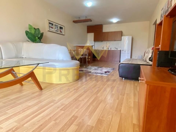 Тристаен апартамент в к.к. Златни пясъци - 125 кв.м за 960 €/кв.м - Снимка #1