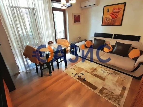 Двустаен апартамент в Свети Влас - 55 кв.м за 1237 €/кв.м - Снимка #1