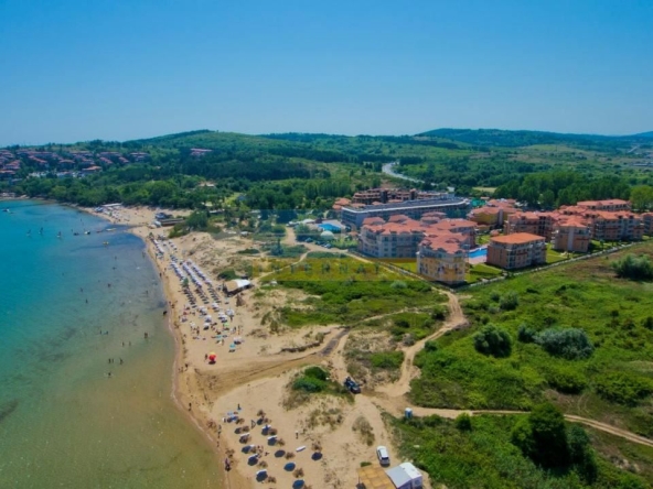 Тристаен апартамент в Созопол - 109 кв.м за 1285 €/кв.м - Снимка #1