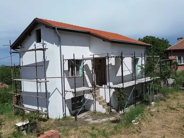 Къща в Плевен, Широк център - 60 кв.м за 765 €/кв.м - Снимка #1