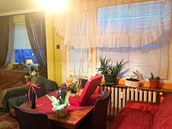 Тристаен апартамент в София, Бъкстон - 99 кв.м за 2425 €/кв.м - Снимка #1