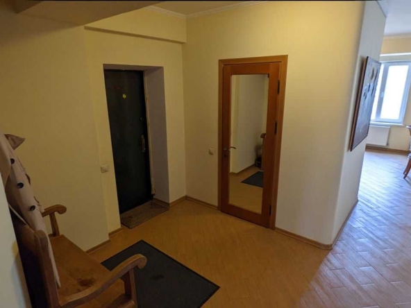 Дава се под наем Двустаен апартамент в София, Малинова долина - 40 кв.м за 425 € - Снимка #1