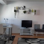 Дава се под наем Двустаен апартамент в Бургас, Лазур - 52 кв.м за 204 € - Снимка #1