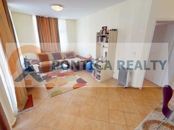 Тристаен апартамент в к.к. Слънчев бряг - 90 кв.м за 1167 €/кв.м - Снимка #1