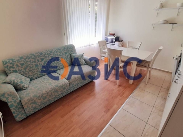 Тристаен апартамент в к.к. Слънчев бряг - 79 кв.м за 1152 €/кв.м - Снимка #1