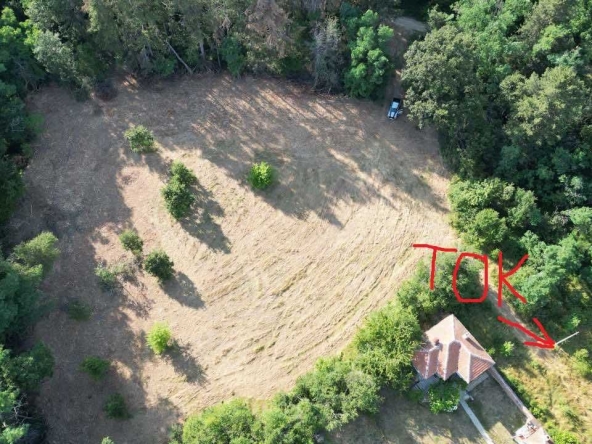 Земеделски имот в с. Долни Богров, Област София-град -  кв.м за 15 €/дка - Снимка #1