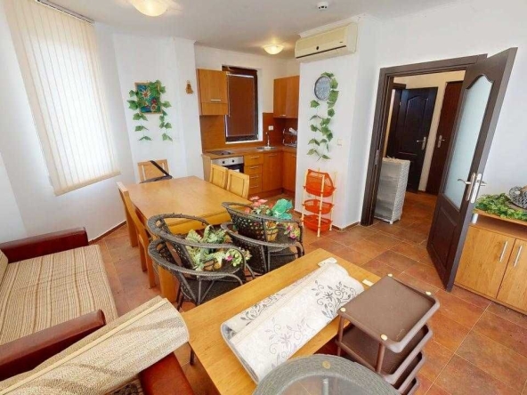 Двустаен апартамент в с. Кошарица, Област Бургас - 71 кв.м за 916 €/кв.м - Снимка #1