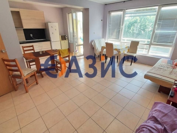 Тристаен апартамент в к.к. Слънчев бряг - 92 кв.м за 990 €/кв.м - Снимка #1