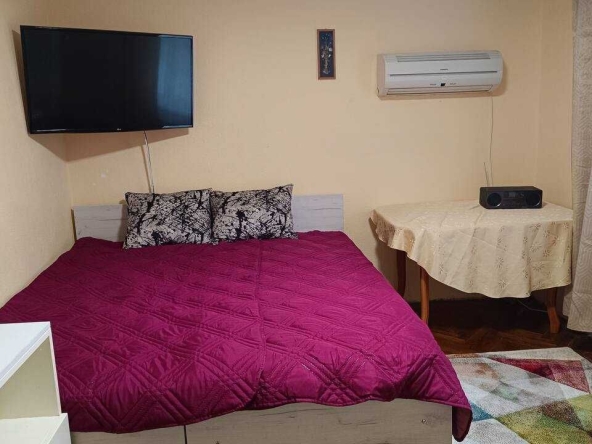 Дава се под наем Тристаен апартамент в Бургас, Лазур - 88 кв.м за 510 € - Снимка #1