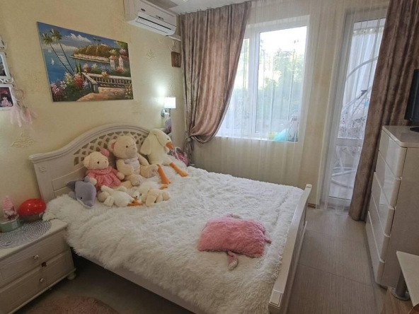 Тристаен апартамент в к.к. Слънчев бряг - 76 кв.м за 1343 €/кв.м - Снимка #1