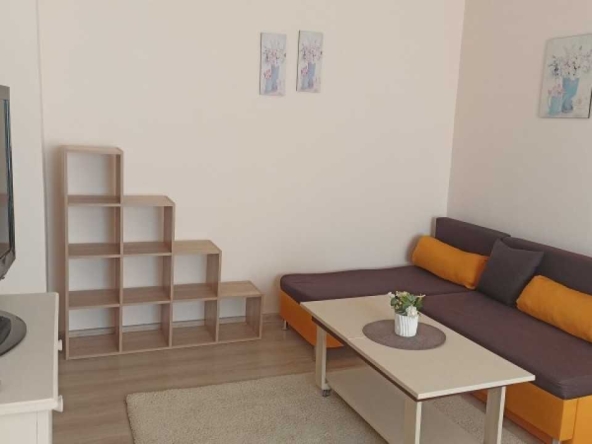 Дава се под наем Едностаен апартамент в Пловдив, Христо Смирненски - 35 кв.м за 275 € - Снимка #1