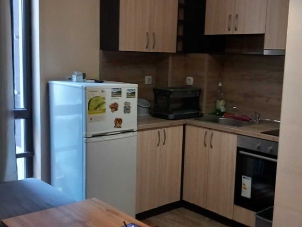 Дава се под наем Двустаен апартамент в Пловдив, Тракия - 50 кв.м за 280.5 € - Снимка #1