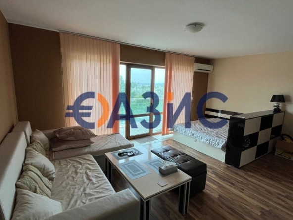 Едностаен апартамент в к.к. Слънчев бряг - 56 кв.м за 884 €/кв.м - Снимка #1