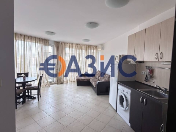 Двустаен апартамент в к.к. Слънчев бряг - 60 кв.м за 1334 €/кв.м - Снимка #1