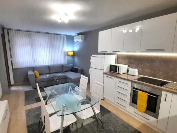 Дава се под наем Двустаен апартамент в Пловдив, Съдийски - 61 кв.м за 375 € - Снимка #1