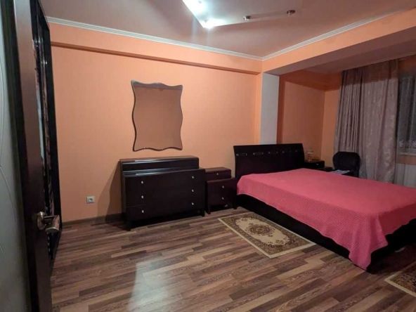 Дава се под наем Тристаен апартамент в София, Дружба 1 - 97 кв.м за 550 € - Снимка #1