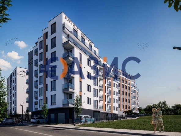 Двустаен апартамент в Бургас, Център - 65 кв.м за 926 €/кв.м - Снимка #1