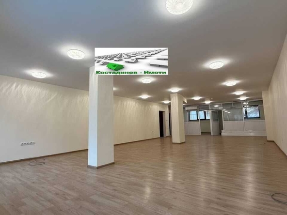 Офис в Пловдив, Кършияка - 163 кв.м за 1565 €/кв.м - Снимка #1