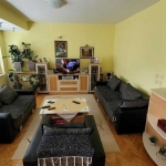 Дава се под наем Тристаен апартамент в Пловдив, Център - 88 кв.м за 280.5 € - Снимка #1