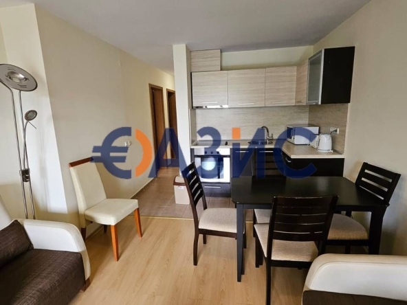 Тристаен апартамент в Свети Влас - 100 кв.м за 674 €/кв.м - Снимка #1