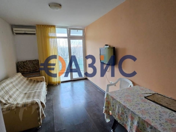 Двустаен апартамент в к.к. Слънчев бряг - 67 кв.м за 540 €/кв.м - Снимка #1