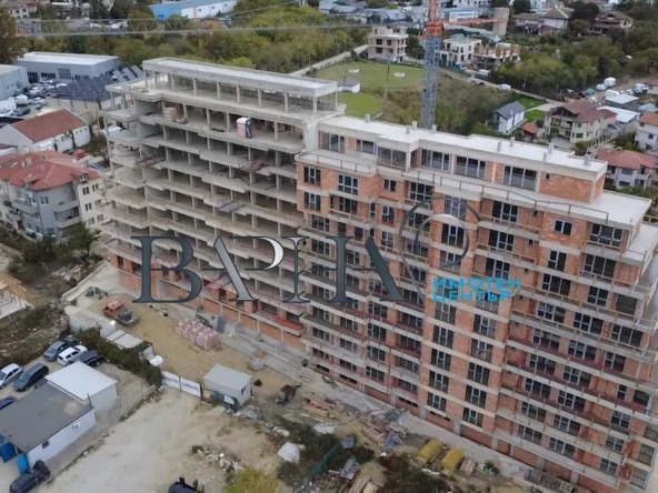 Тристаен апартамент в Варна, Цветен квартал - 114 кв.м за 680 €/кв.м - Снимка #1