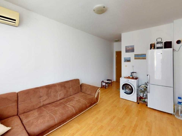 Двустаен апартамент в к.к. Слънчев бряг - 42 кв.м за 858 €/кв.м - Снимка #1