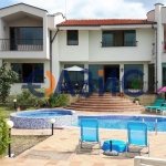 Многостаен апартамент в с. Кошарица, Област Бургас - 590 кв.м за 778 €/кв.м - Снимка #1