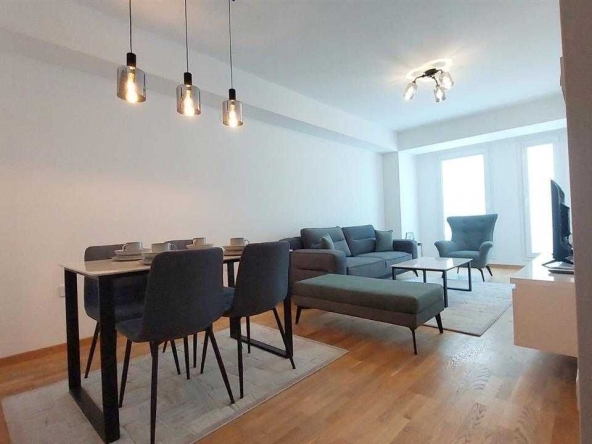 Дава се под наем Двустаен апартамент в Бургас, Възраждане - 50 кв.м за 295 € - Снимка #1