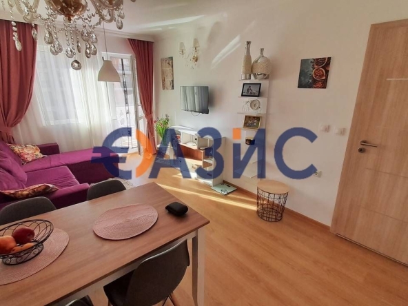 Тристаен апартамент в к.к. Слънчев бряг - 68 кв.м за 1020 €/кв.м - Снимка #1