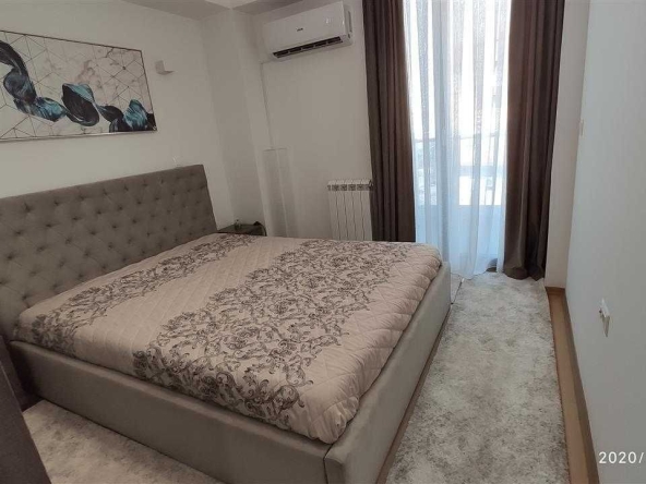Дава се под наем Двустаен апартамент в Бургас, Изгрев - 57 кв.м за 204 € - Снимка #1
